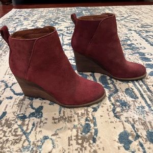 Lucky Brand wedges. Excellent condition. Worn once.